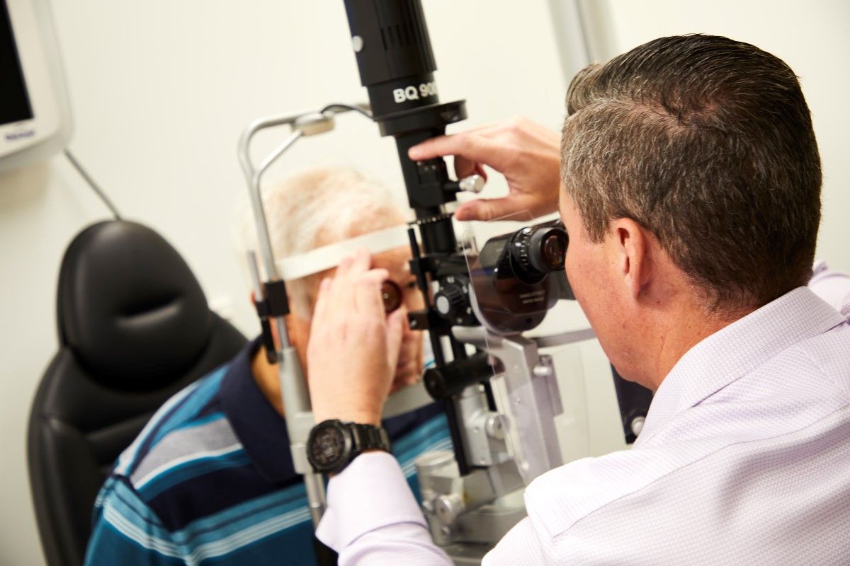 11 team Dr Michael Karpa Ophthalmologist Best Practice Eyecare Sunshine Coast